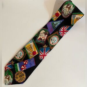 Vintage Addiction Men’s 100% Silk Necktie Tie Countries 4”W x 60”L travel
